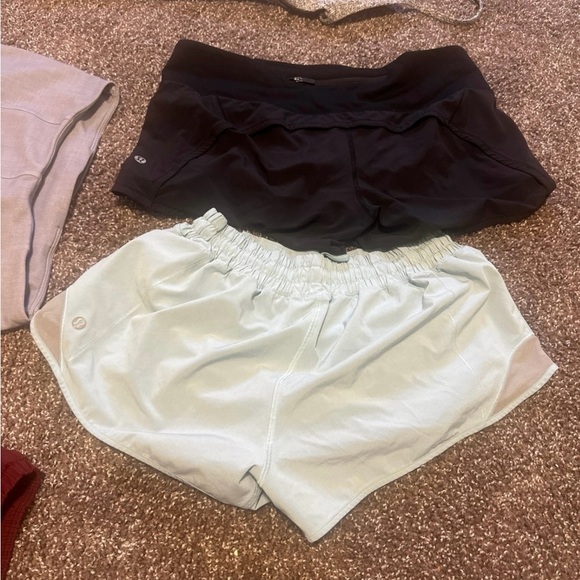 Huge lululemon bundle size 8 - Picture 4 of 9